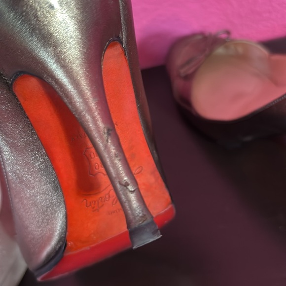 Authentic Christian Louboutin Vintage 38 - Picture 11 of 13